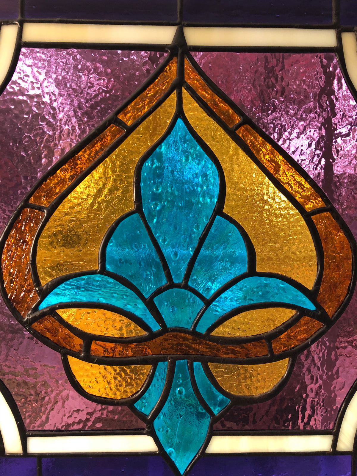 Fleur-de-lis Decorative Stained Glass