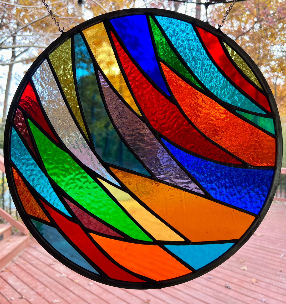 Schockwelle Round Stained Glass